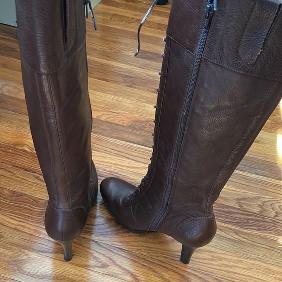 Dark Brown Tall Leather Boots with Laces and side zipper GORGEOUS for fall π - Picture 5 of 9
